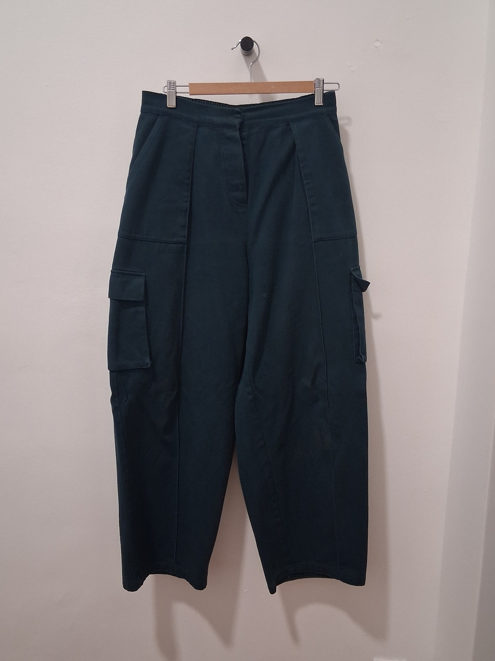 Barrel Leg Cargo Pants in Dark Teal